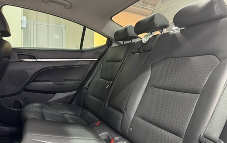 Hyundai Elantra VI рестайлинг, 2020 год, 1 850 000 рублей, 32 фотография