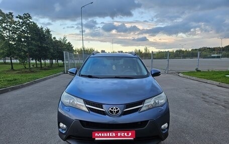 Toyota RAV4, 2013 год, 1 900 000 рублей, 13 фотография