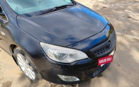 Opel Astra J, 2011 год, 470 000 рублей, 3 фотография