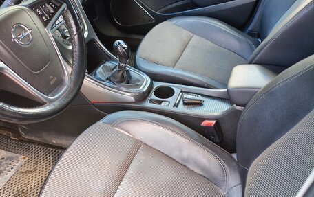 Opel Astra J, 2011 год, 470 000 рублей, 11 фотография