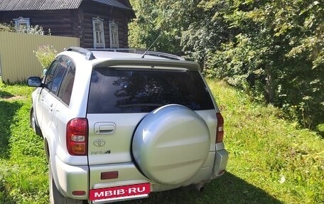 Toyota RAV4, 2003 год, 735 000 рублей, 4 фотография
