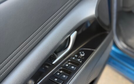 Hyundai Elantra, 2020 год, 1 890 000 рублей, 13 фотография