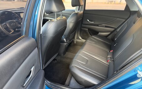 Hyundai Elantra, 2020 год, 1 890 000 рублей, 17 фотография
