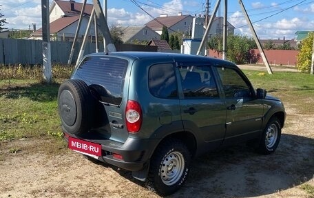 Chevrolet Niva I рестайлинг, 2015 год, 750 000 рублей, 4 фотография
