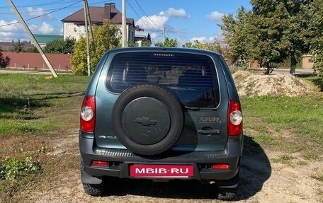 Chevrolet Niva I рестайлинг, 2015 год, 750 000 рублей, 5 фотография