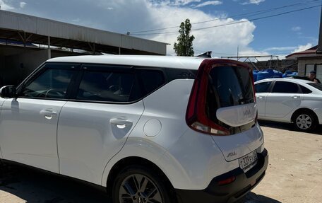 KIA Soul III, 2021 год, 1 700 000 рублей, 10 фотография