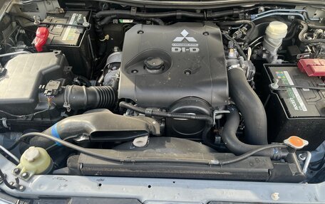 Mitsubishi Pajero Sport II рестайлинг, 2012 год, 1 800 000 рублей, 3 фотография