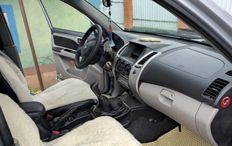 Mitsubishi Pajero Sport II рестайлинг, 2012 год, 1 800 000 рублей, 6 фотография
