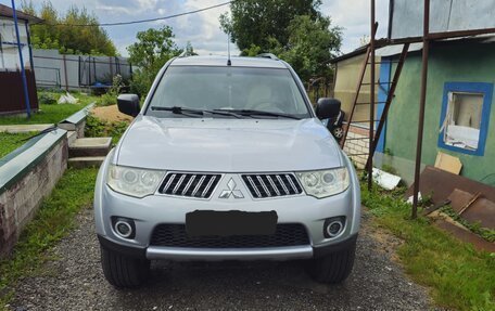 Mitsubishi Pajero Sport II рестайлинг, 2012 год, 1 800 000 рублей, 8 фотография
