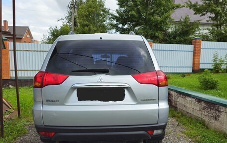 Mitsubishi Pajero Sport II рестайлинг, 2012 год, 1 800 000 рублей, 10 фотография