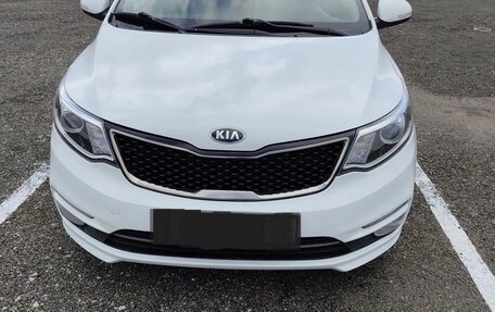 KIA Rio III рестайлинг, 2015 год, 1 050 000 рублей, 2 фотография