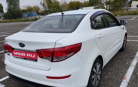 KIA Rio III рестайлинг, 2015 год, 1 050 000 рублей, 5 фотография