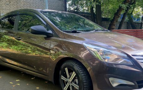 Hyundai Solaris II рестайлинг, 2016 год, 895 000 рублей, 3 фотография