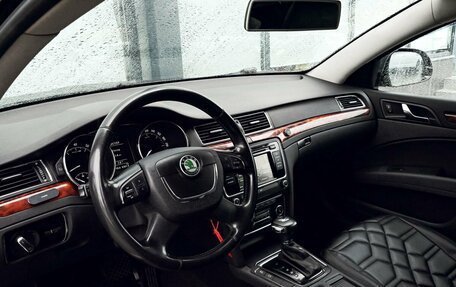 Skoda Superb III рестайлинг, 2012 год, 1 005 000 рублей, 17 фотография