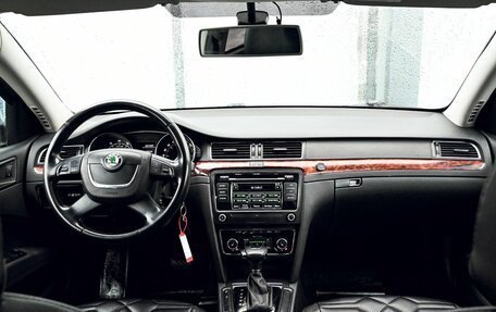 Skoda Superb III рестайлинг, 2012 год, 1 005 000 рублей, 20 фотография
