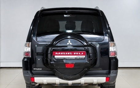 Mitsubishi Pajero IV, 2007 год, 1 950 000 рублей, 3 фотография