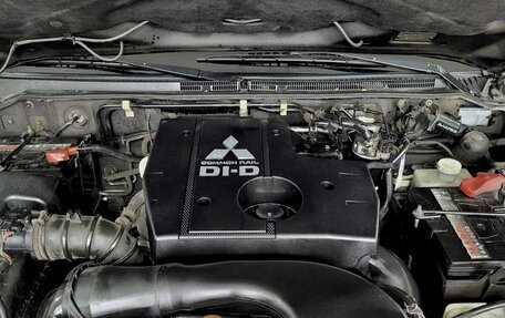 Mitsubishi Pajero IV, 2007 год, 1 950 000 рублей, 14 фотография