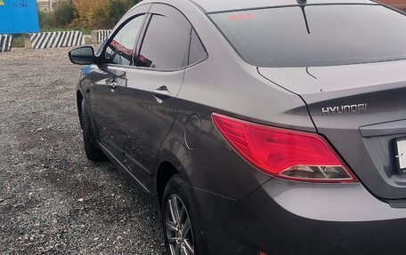 Hyundai Solaris II рестайлинг, 2015 год, 1 100 000 рублей, 8 фотография