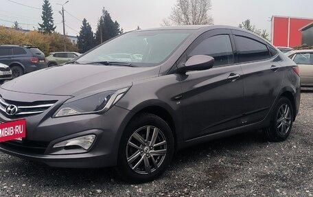 Hyundai Solaris II рестайлинг, 2015 год, 1 100 000 рублей, 10 фотография