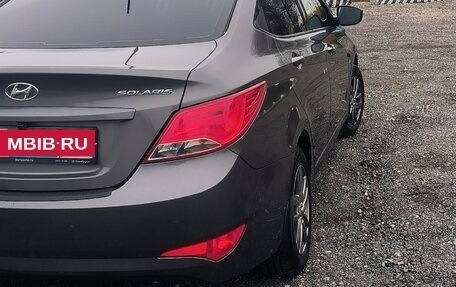 Hyundai Solaris II рестайлинг, 2015 год, 1 100 000 рублей, 5 фотография