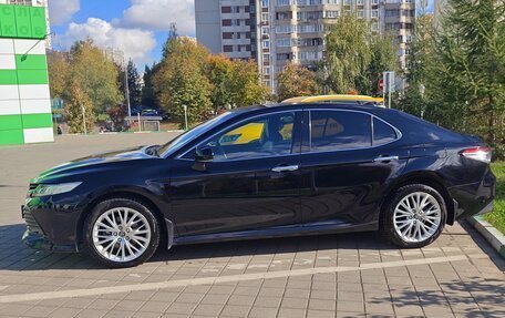 Toyota Camry, 2018 год, 2 700 000 рублей, 3 фотография