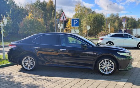 Toyota Camry, 2018 год, 2 700 000 рублей, 7 фотография
