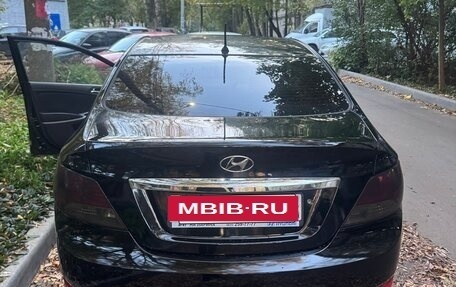 Hyundai Solaris II рестайлинг, 2011 год, 645 000 рублей, 1 фотография