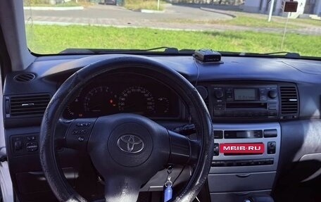 Toyota Corolla, 2004 год, 600 000 рублей, 7 фотография