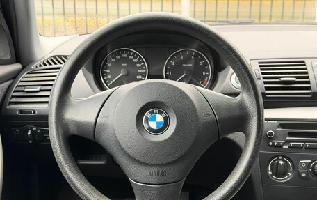 BMW 1 серия, 2009 год, 749 000 рублей, 12 фотография