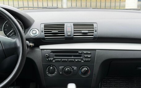 BMW 1 серия, 2009 год, 749 000 рублей, 18 фотография