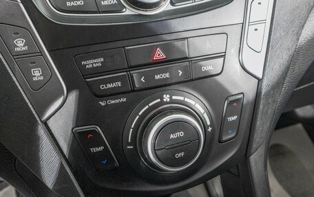 Hyundai Santa Fe III рестайлинг, 2013 год, 1 999 000 рублей, 22 фотография