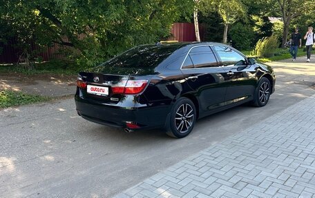 Toyota Camry, 2017 год, 2 250 000 рублей, 10 фотография