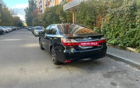 Toyota Camry, 2017 год, 2 250 000 рублей, 6 фотография
