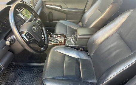 Toyota Camry, 2017 год, 2 250 000 рублей, 13 фотография