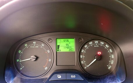 Skoda Fabia II, 2012 год, 650 000 рублей, 7 фотография