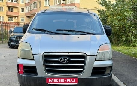 Hyundai Starex I рестайлинг, 2006 год, 590 000 рублей, 2 фотография