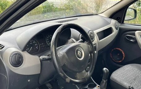 Renault Logan I, 2010 год, 130 000 рублей, 4 фотография