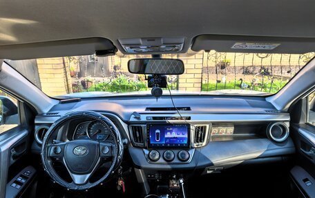 Toyota RAV4, 2014 год, 1 950 000 рублей, 9 фотография