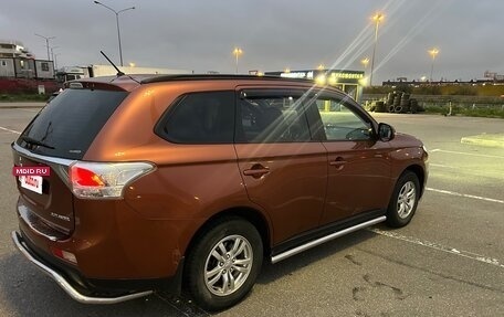 Mitsubishi Outlander III рестайлинг 3, 2012 год, 1 300 000 рублей, 3 фотография