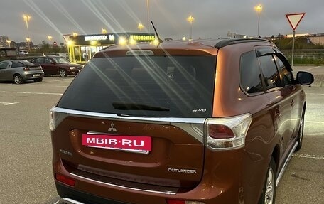 Mitsubishi Outlander III рестайлинг 3, 2012 год, 1 300 000 рублей, 4 фотография