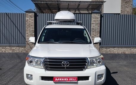 Toyota Land Cruiser 200, 2013 год, 5 000 000 рублей, 1 фотография