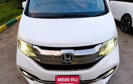 Honda Stepwgn IV, 2016 год, 2 300 000 рублей, 4 фотография