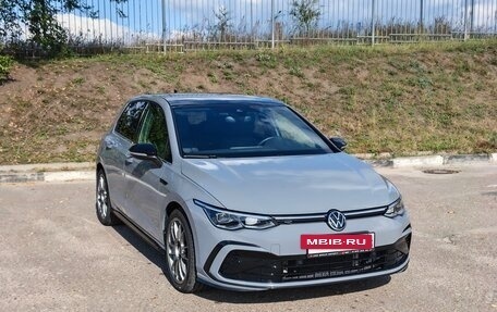 Volkswagen Golf VIII, 2021 год, 2 730 000 рублей, 2 фотография