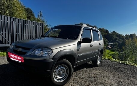 Chevrolet Niva I рестайлинг, 2013 год, 600 000 рублей, 2 фотография