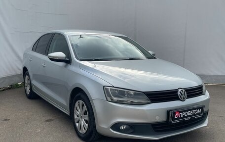 Volkswagen Jetta VI, 2013 год, 849 000 рублей, 3 фотография