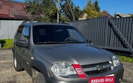 Chevrolet Niva I рестайлинг, 2013 год, 600 000 рублей, 3 фотография