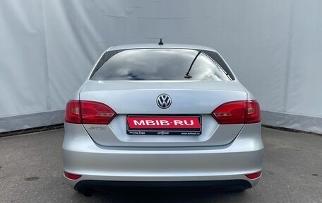 Volkswagen Jetta VI, 2013 год, 849 000 рублей, 5 фотография