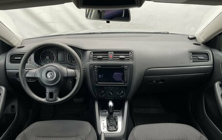 Volkswagen Jetta VI, 2013 год, 849 000 рублей, 13 фотография