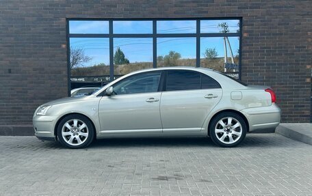 Toyota Avensis III рестайлинг, 2005 год, 690 000 рублей, 3 фотография