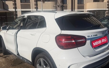 Mercedes-Benz GLA, 2018 год, 2 450 000 рублей, 8 фотография